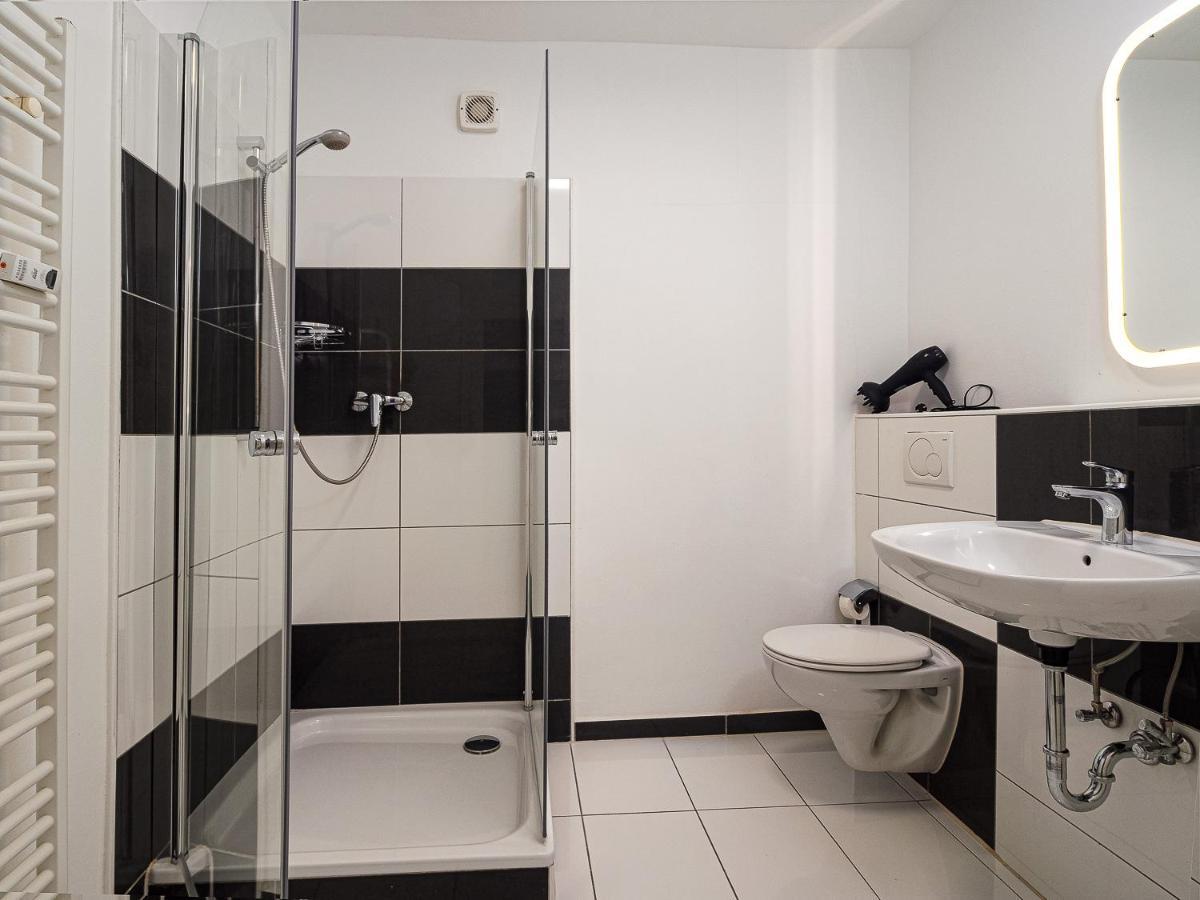 Gemuetliche & Individuelle Ferienwohnungen In Krefeld - Junik Apartments Экстерьер фото